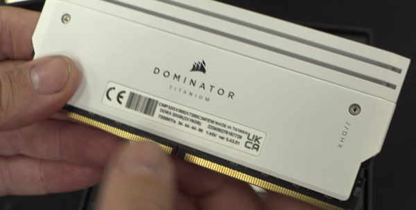 Corsair dominator ddr5 32gb black front